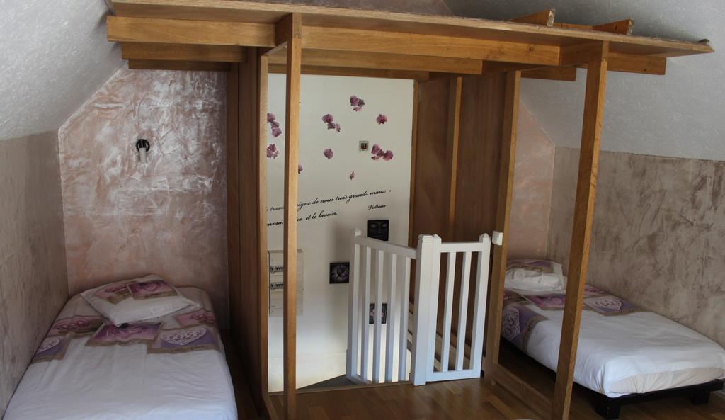 Holiday home Charmante Maison Pierres 1768 Polisy