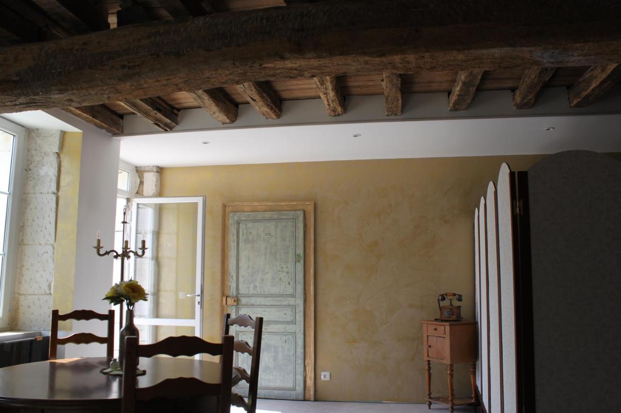 Charmante Maison Pierres 1768 Holiday home Polisy